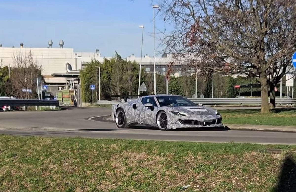 296 CS：細V6心臟，大癲佬脾氣