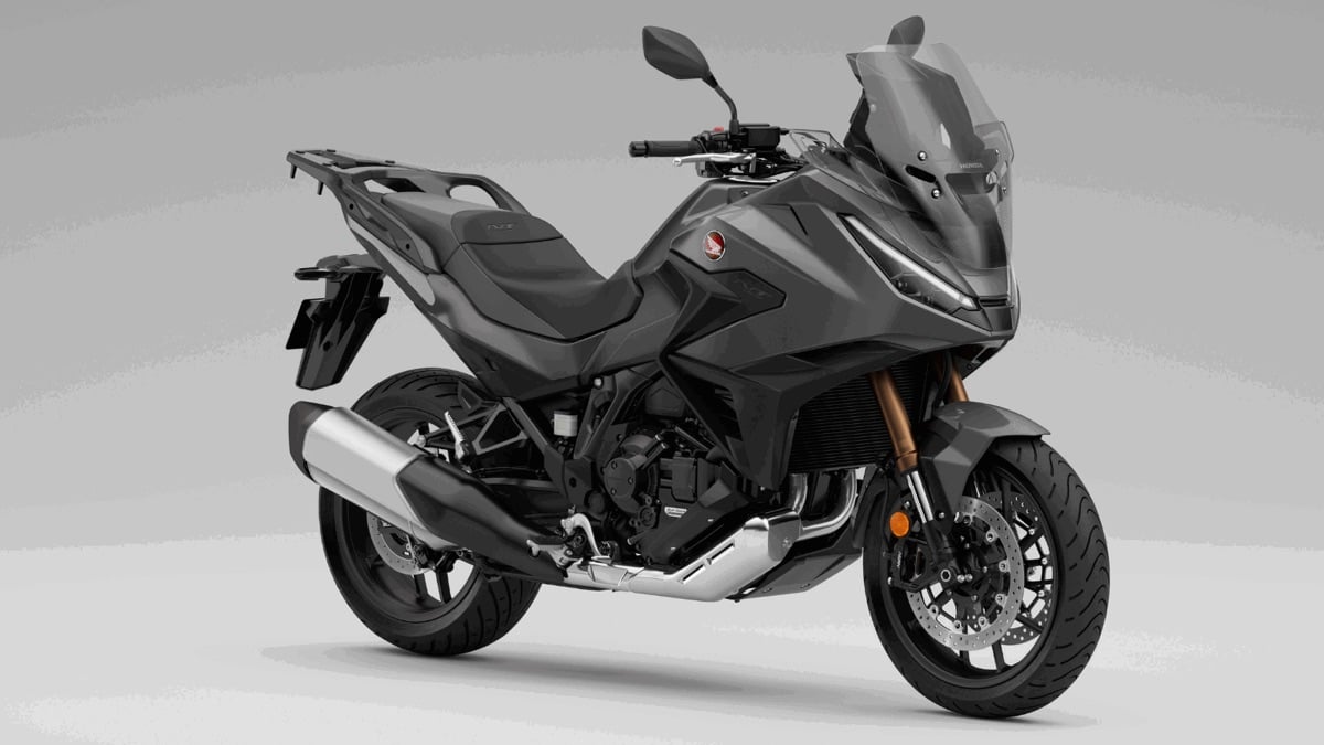 Honda NT1100 爆冷上位！一腳踢走 BMW RT