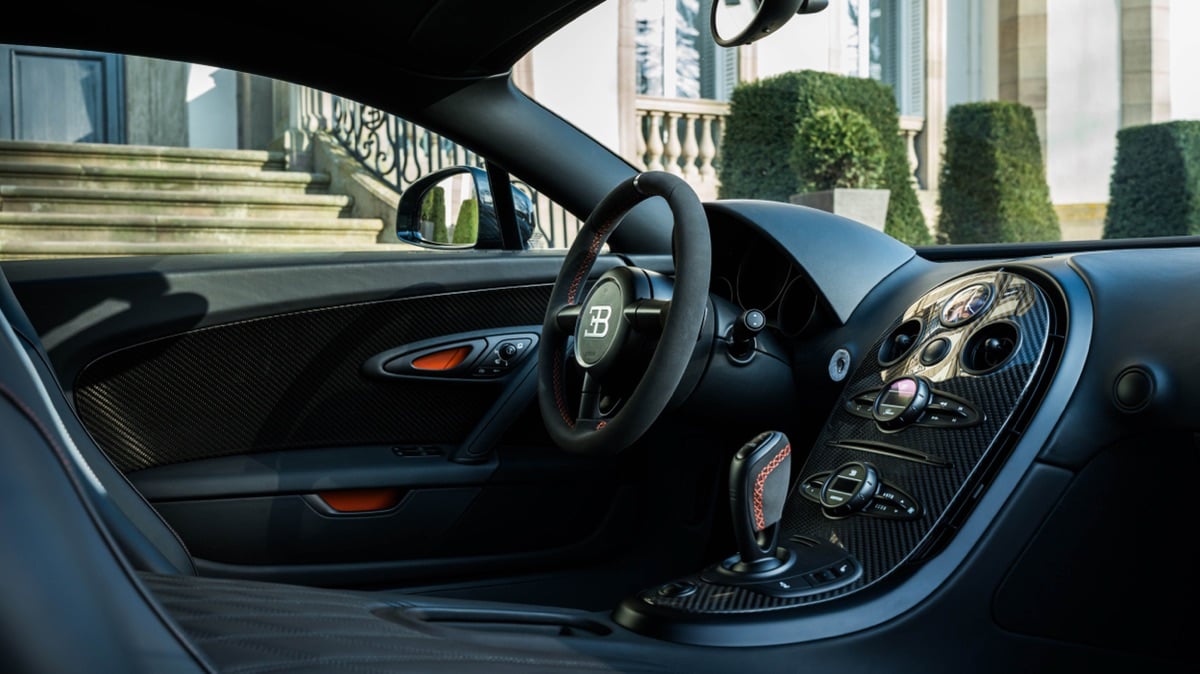 268mph極速傳奇重生！Bugatti Veyron Super Sport原型車完美修復