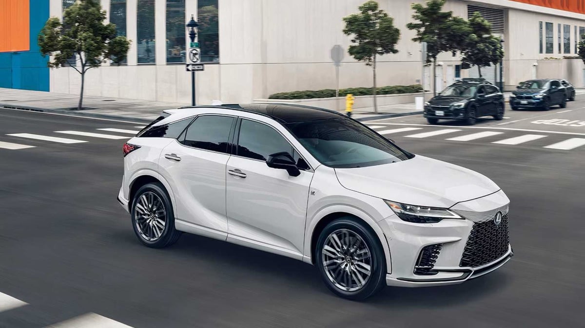 夠豪又硬淨！凌志神級SUV