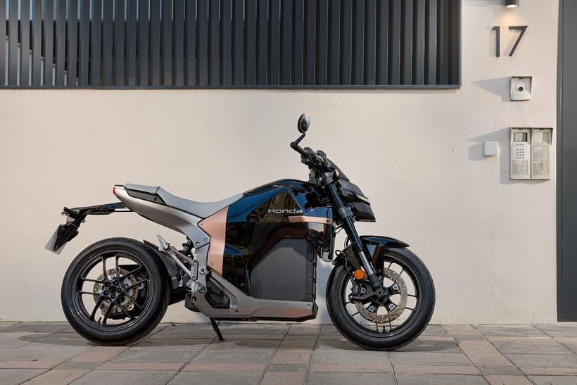 Honda WN7殺到！唔靠排氣聲壯膽，一扭油門照樣推背推到胃抽筋