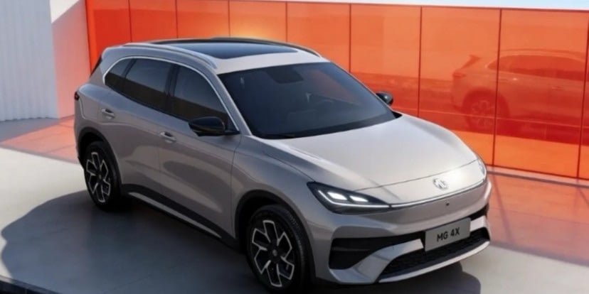 MG 4X 登場：硬淨高腳外殼，配搭半固態電池黑科技