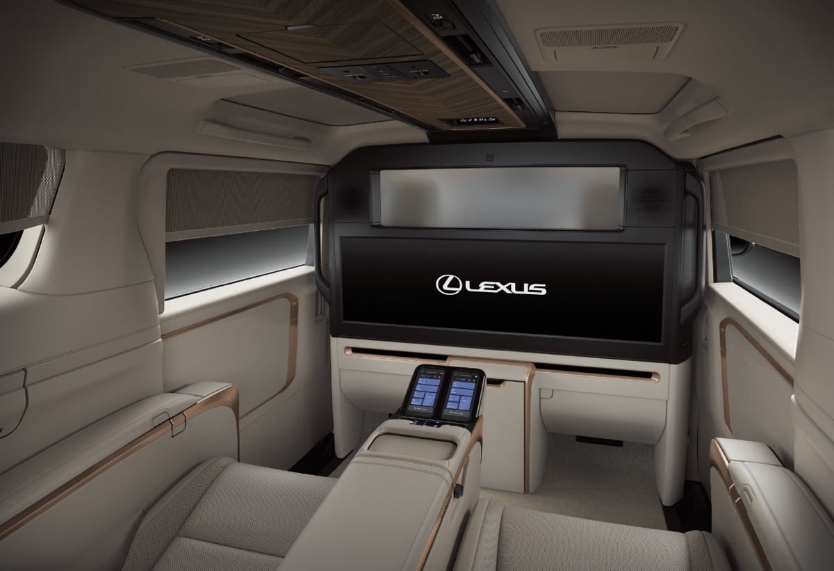 Lexus LM再加戲