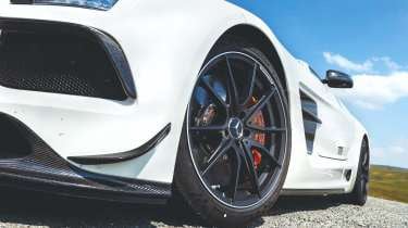 SLS Black Series：癲到發光嘅黑魂神獸