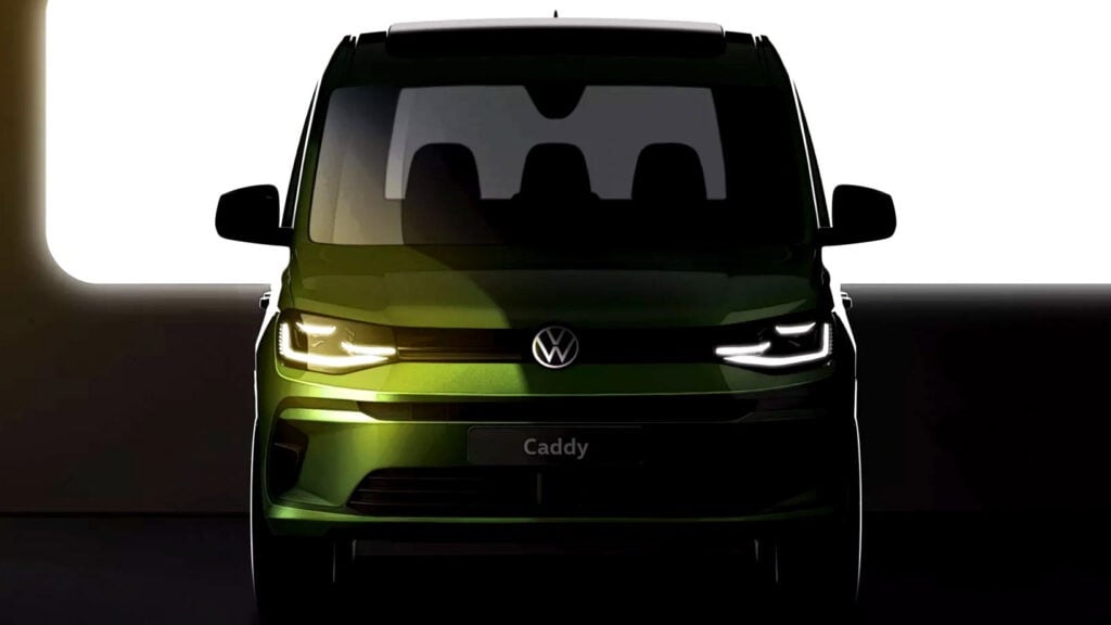 福士今次學精咗。表面話Caddy同Multivan T7 facelift，聽落似例行交功課；實際上，真正嘅大手術唔係塊面，而係車廂入面個腦袋。