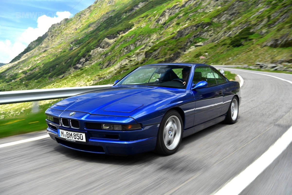 驚世出土！全球僅五部聖托里尼藍BMW 850 CSi