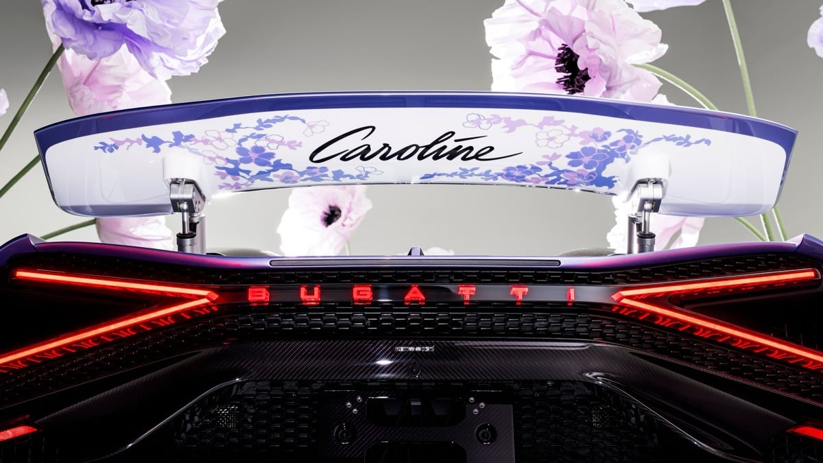 紫到犯規嘅 Bugatti