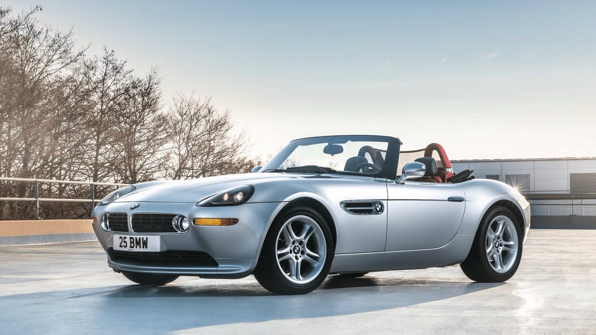 BMW Z8：復古皮囊，猛獸心臟